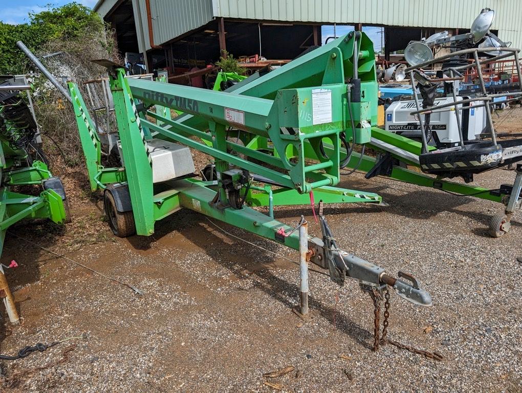 NIFTY TM50 MANLIFT ON TRAILER