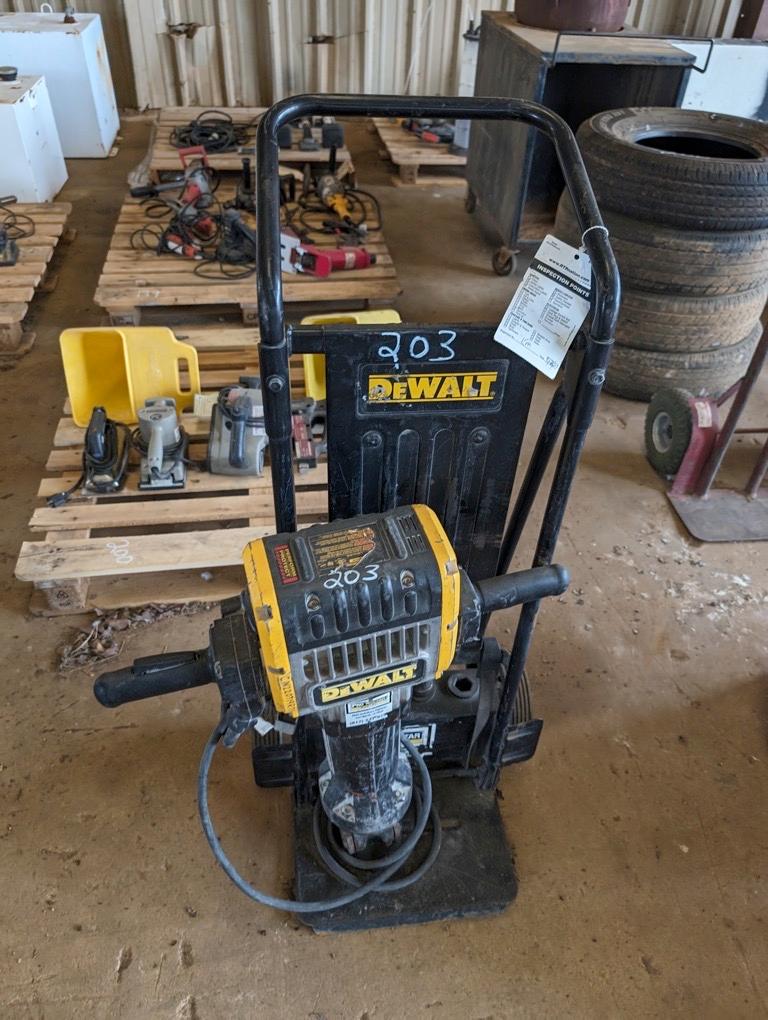 DEWALT PROTECT JACK HAMMER W/DOLLY