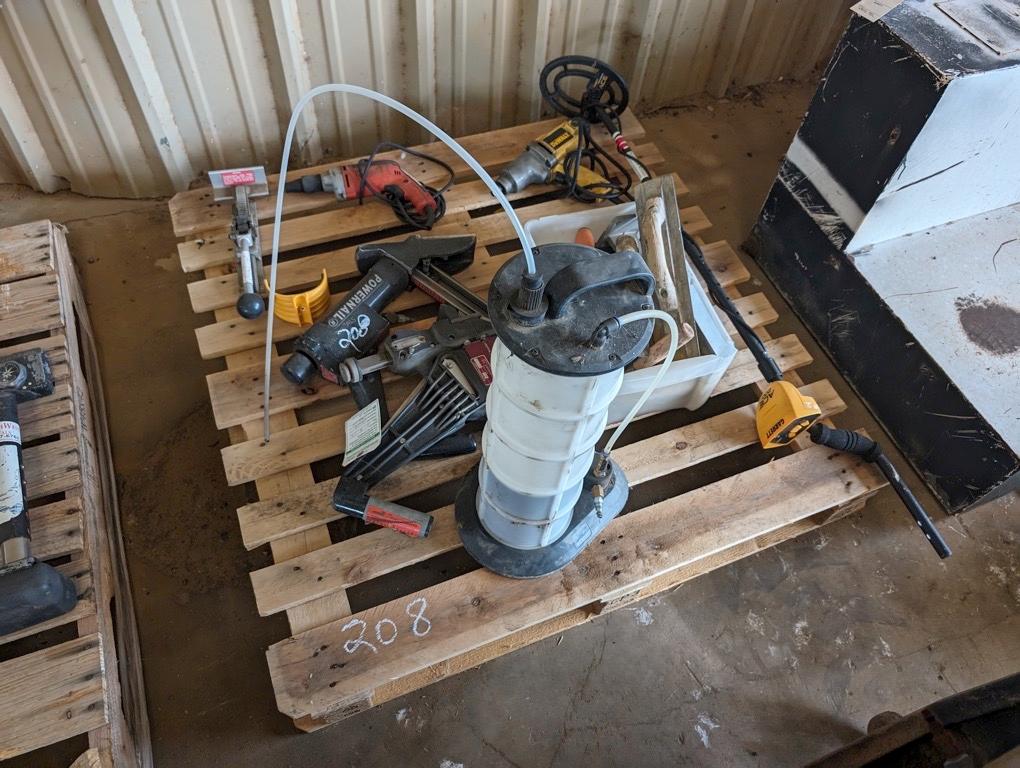 PALLET W/TOOLS