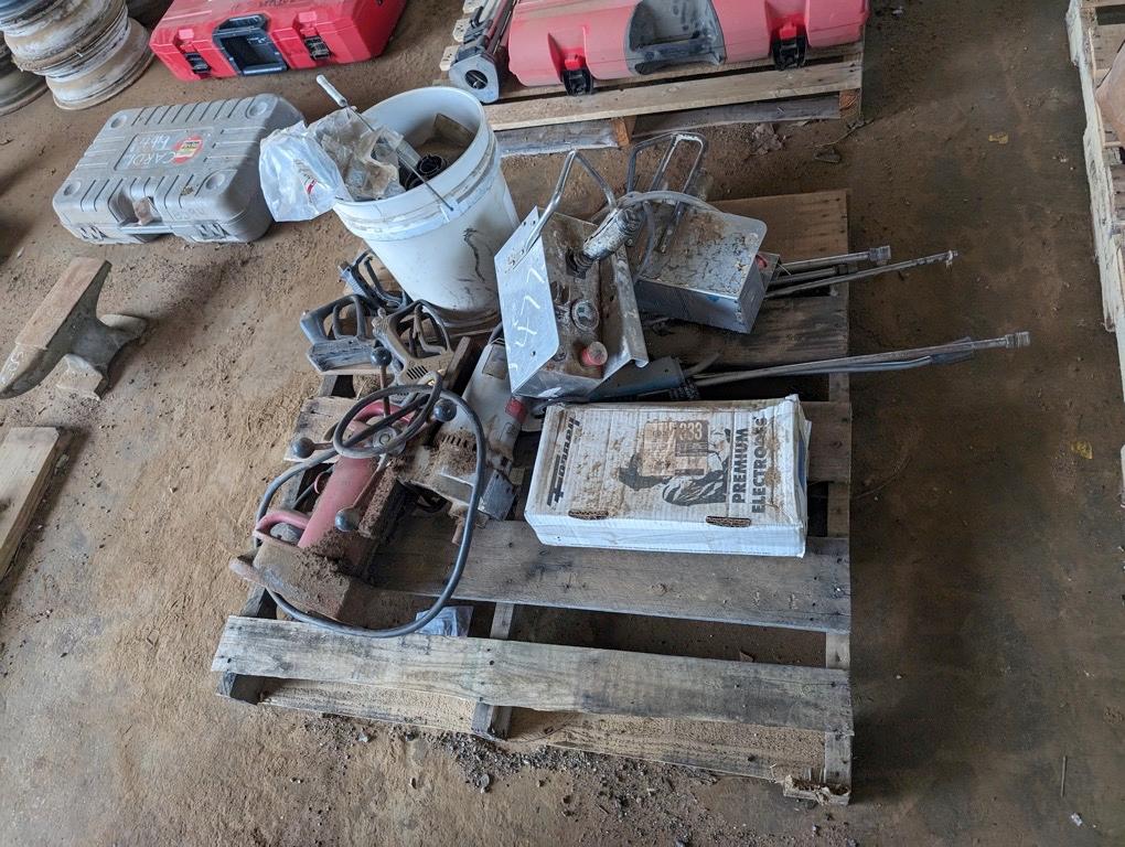 PALLET W/MANLIFT PARTS, ETC