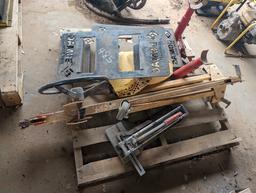 PALLET W/MISC