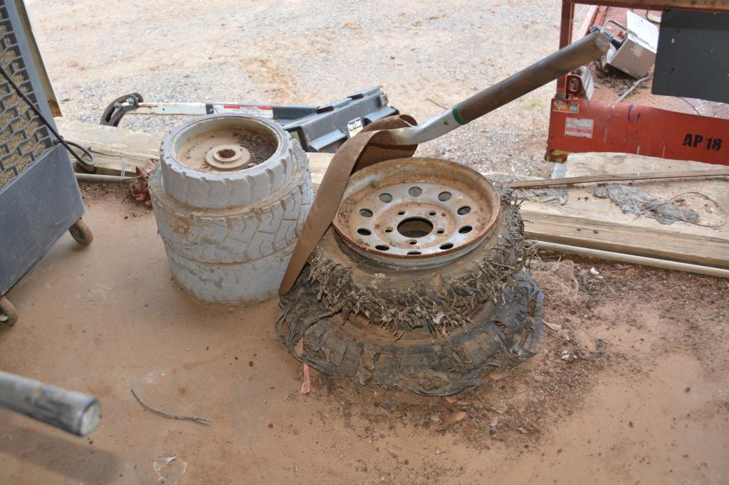 2 WHEELS, 3 TIRES, SHOVEL