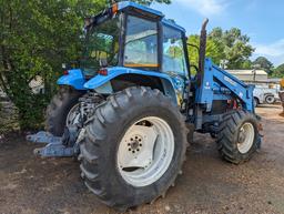 NEW HOLLAND 8260 TRACTOR