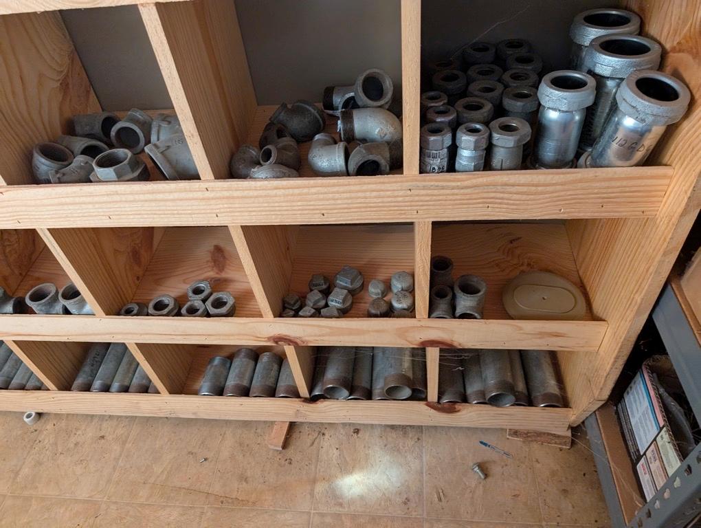 10FT LONG SHELF ORGANIZER, 90 HOLE
