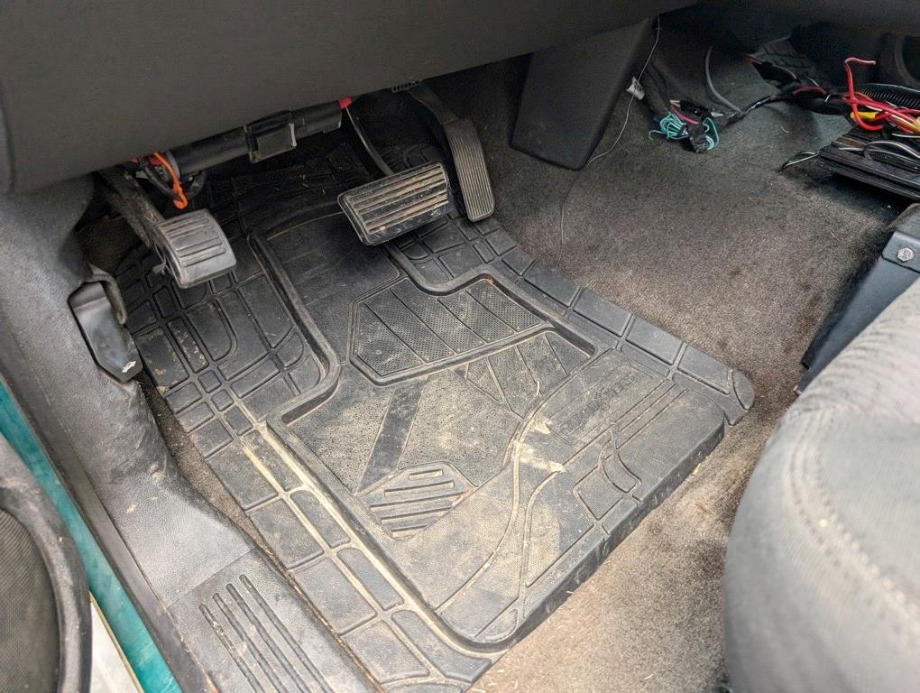 2013 CHEVY TAHOE AUTO CAR 4 DOOR