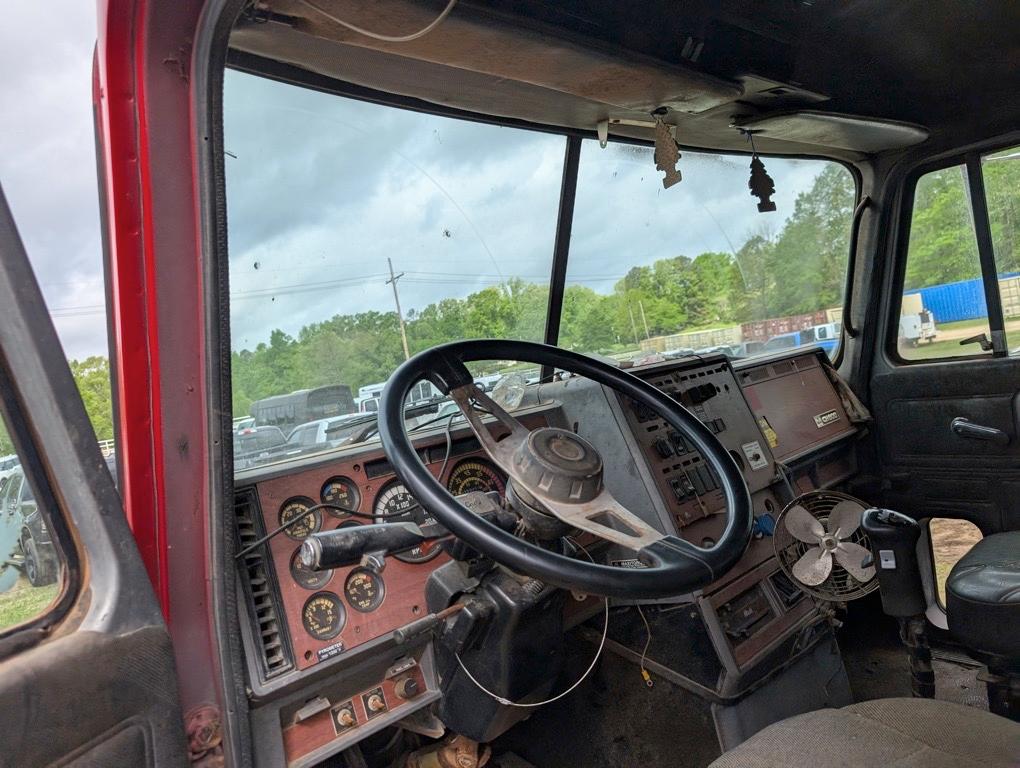 1998 MACK DUMP TRUCK 8 SPEED TRANSMISSION