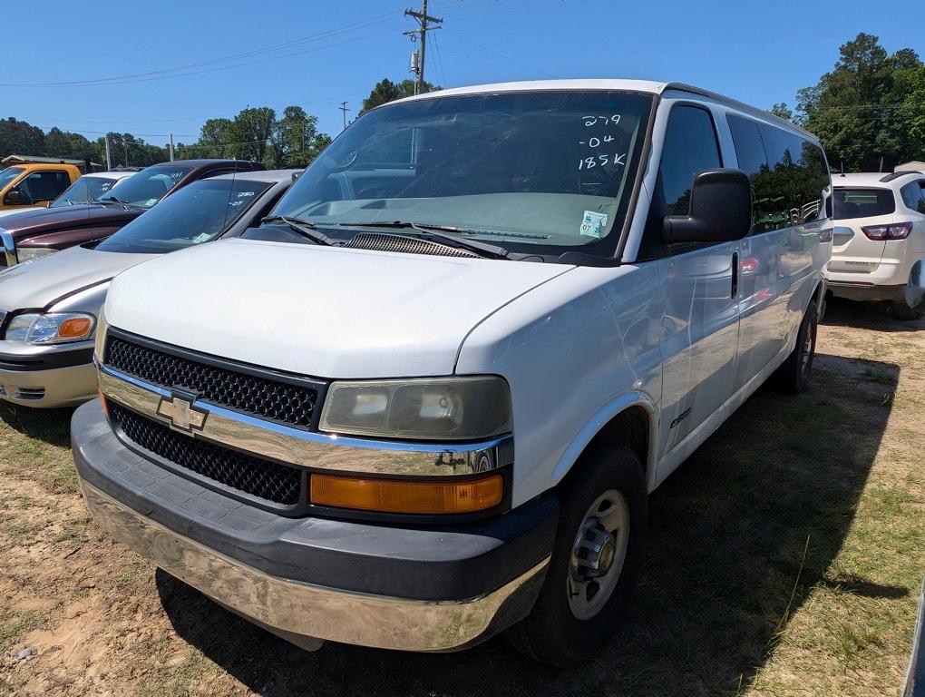 2004 CHEVY 3500 EXPRESS 15 PASSENGER VAN, 185K