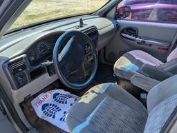 2004 CHEVY VENTURE CAR, AUTO