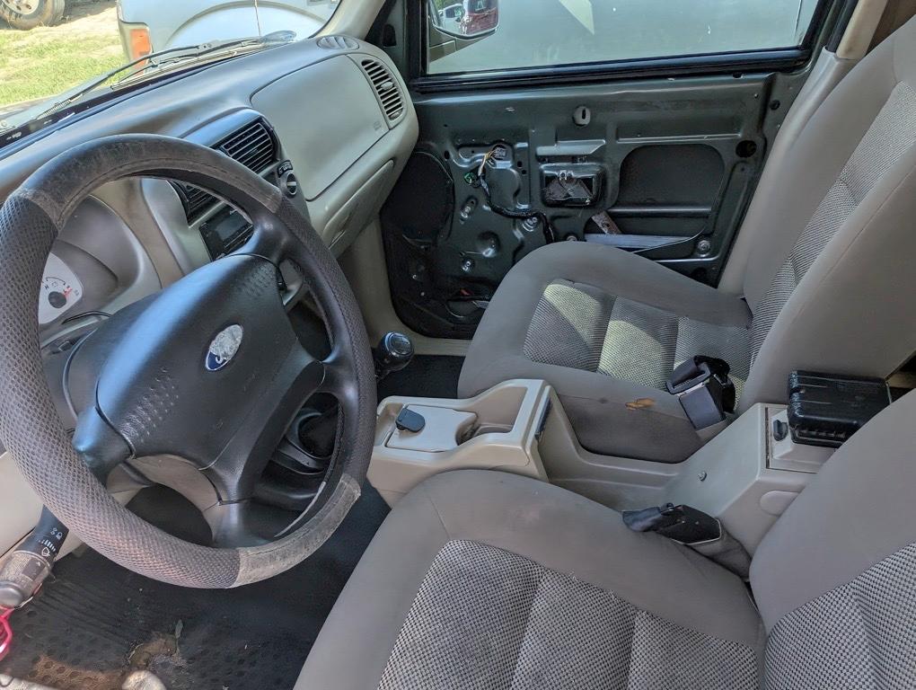 2003 FORD EXPLORER, STANDARD