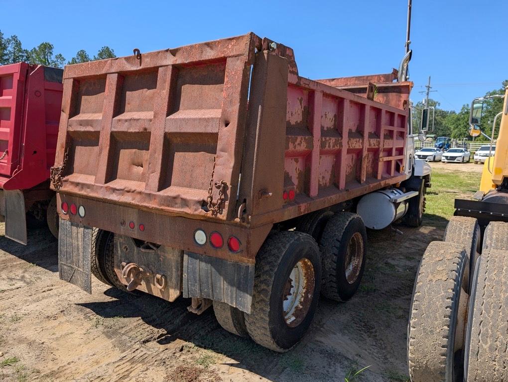 2000 MACK CH613 DUMP TRUCK