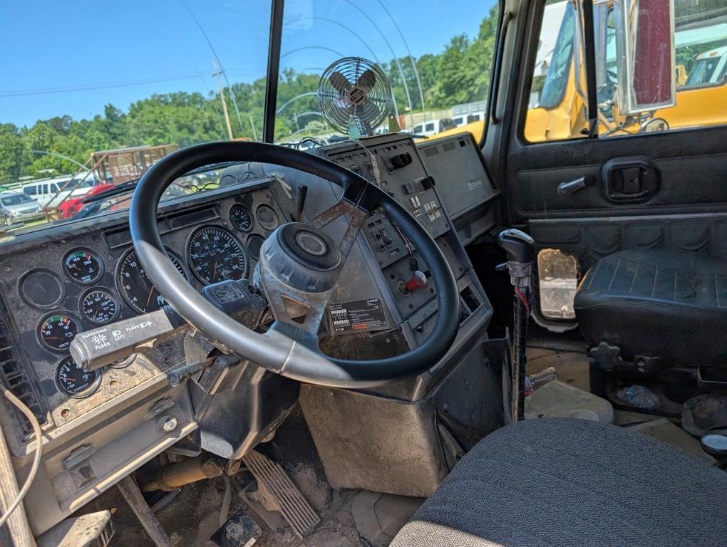 2000 MACK CH613 DUMP TRUCK