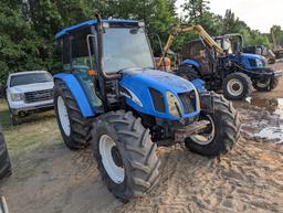 NEEW HOLLAND TL100A TRACTOR
