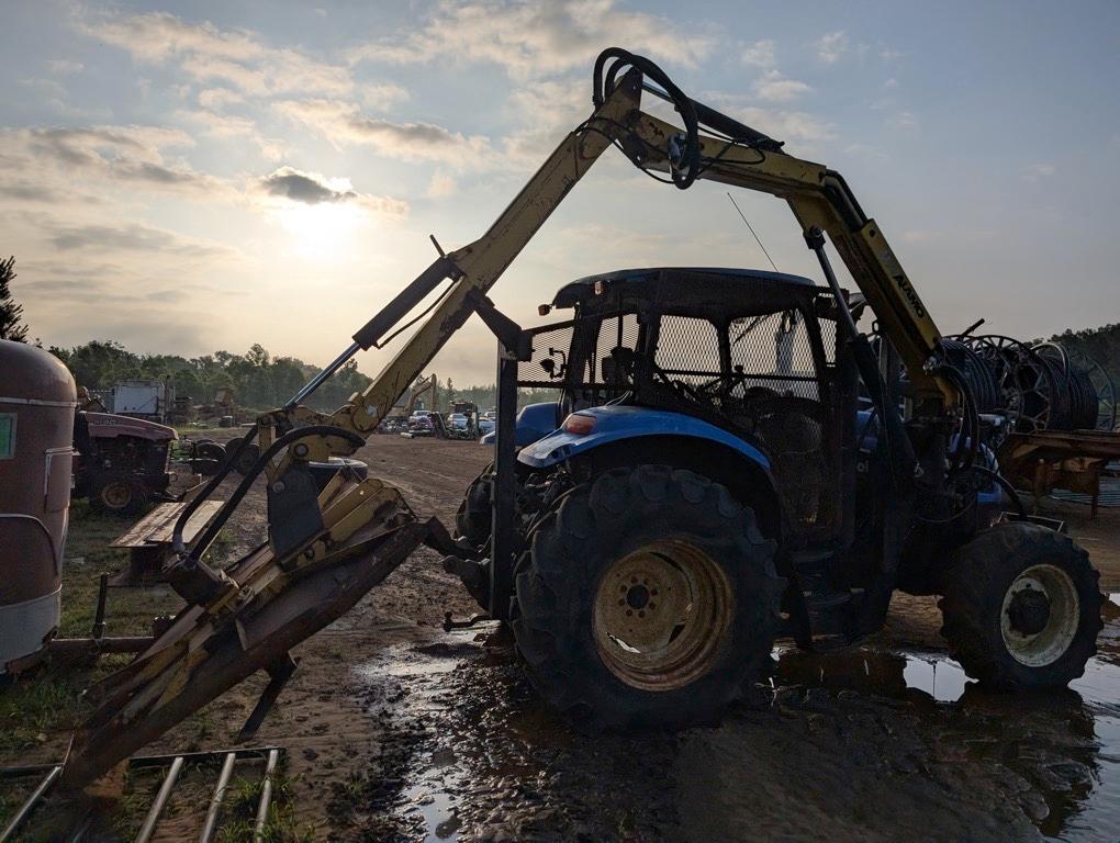 NEW HOLLAND TS115A TRACTOR, CAB, 4X4, 3PH