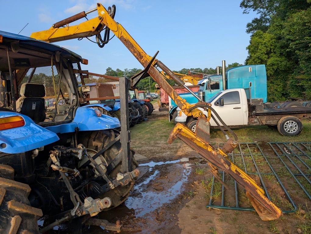 NEW HOLLAND TS115A TRACTOR, CAB, 4X4, 3PH