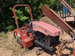 DITCHWITCH RT40 TRENCHER