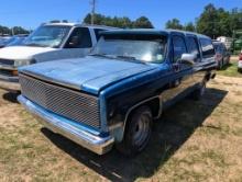 1988 CHEVY SUBURBAN, AUTO, SHOWING 61,295 MIS