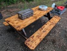 PICNIC TABLE