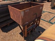 FERTILIZE SPREADER