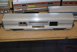 Lionel O Gauge GP7 ABA Display, 3 Engines, 5 Passenger Cars, Including rare Railway Express Car #530