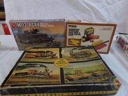 AMT M113 Space ACAV, Tyco Clementine Operating Gold Mine & Dump Car Set & 4 Historic Locomotive Hobb