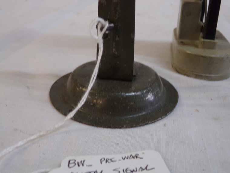 Lot of 2 Pre War Metal Signal Light & Lionel Lighted Signal Bridge