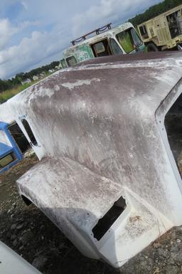 Kenworth T800 Hood w/Damage
