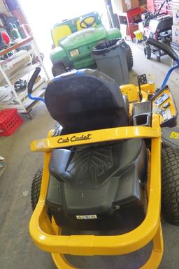 BRAND NEW Cub Cadet ZT1 42E