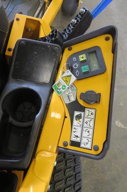 BRAND NEW Cub Cadet ZT1 42E