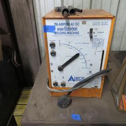 250 Ampere AC/DC Busybee Welding Machine