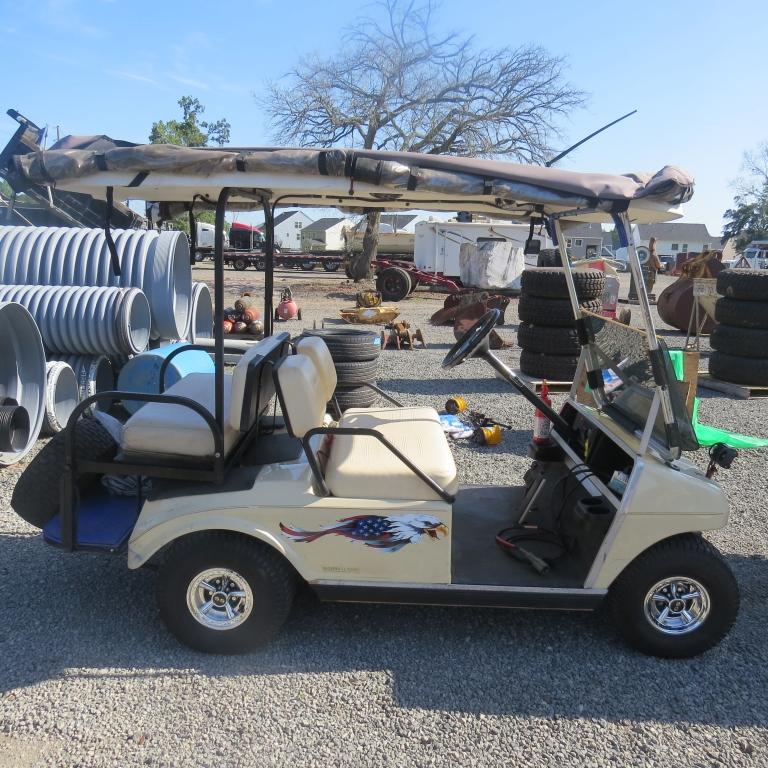1998 Club Car w/NEW BATTERIES