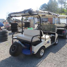 1998 Club Car w/NEW BATTERIES