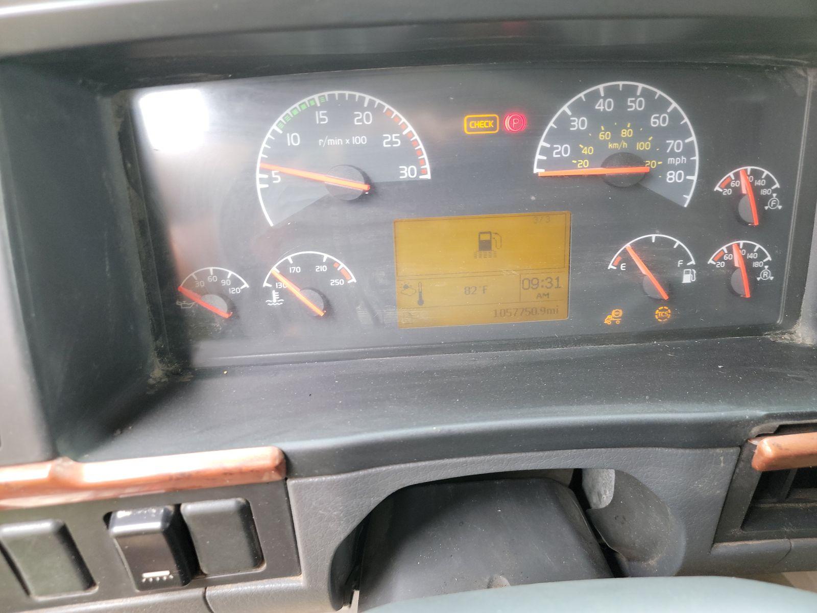 2007 VOLVO     VNL64T670