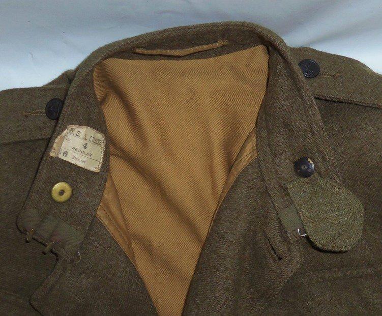 WW1 US Enlisted Tunic With Paris District/US Aero Squadron Insignia