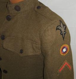 WW1 US Enlisted Tunic With Paris District/US Aero Squadron Insignia