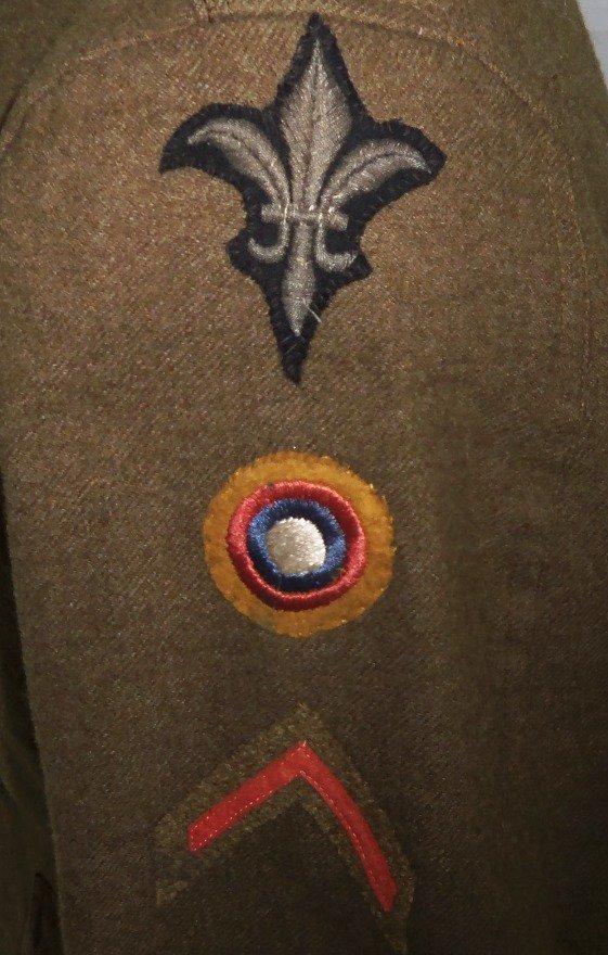 WW1 US Enlisted Tunic With Paris District/US Aero Squadron Insignia