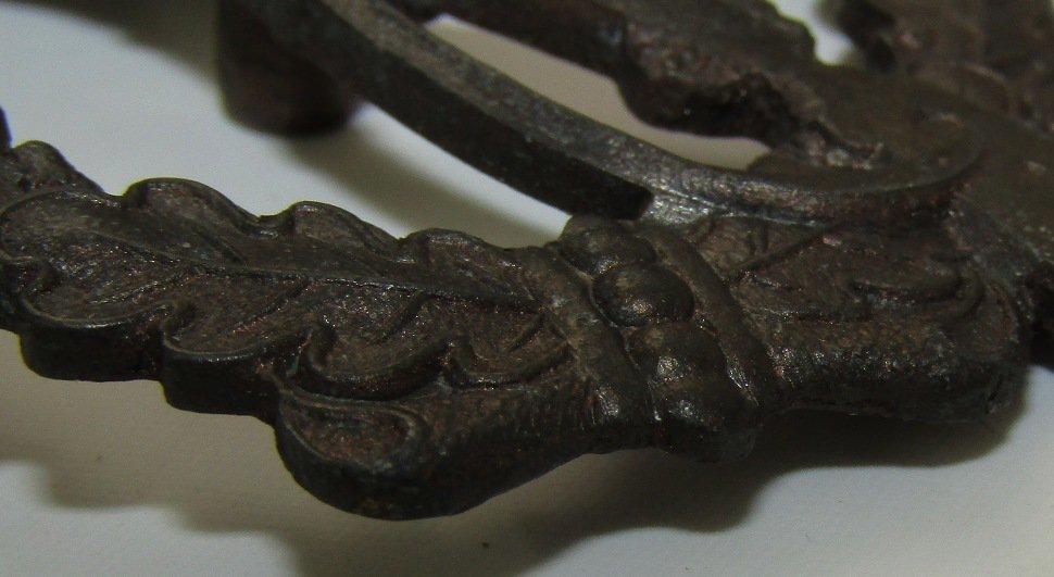 WW2 German Infantry Assault Badge In Bronze With Screw Back-Scarce Maker