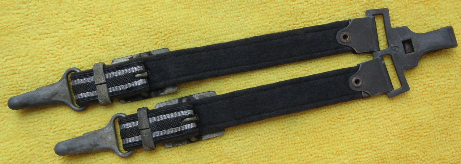 Luftwaffe Officer's 2nd Model Deluxe Dagger Hanger By ASSMANN
