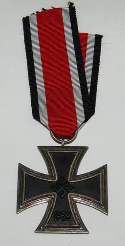 WW2 Iron Cross 2nd Class With Ribbon-"85" Maker-Small Frame