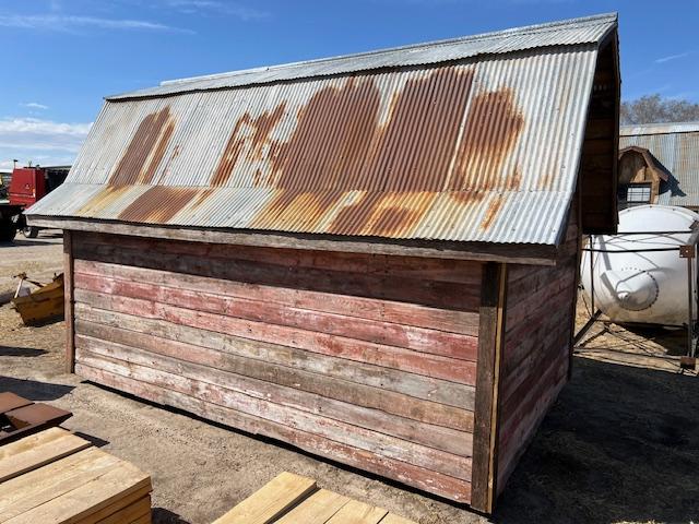 1497. 267-449. 8 X 12 FT. CUSTOM BUILT BARN OR STORAGE SHED, SWINGING DOORS