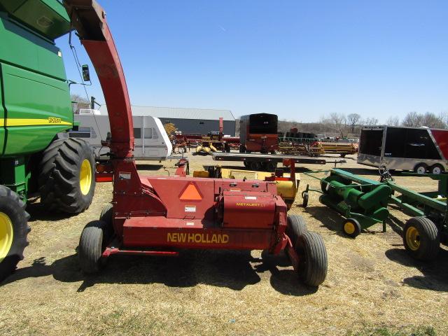 1634. 296-534, NEW HOLLAND MODEL FP 240 FORAGE HARVESTER, METALERT lll, 2 P