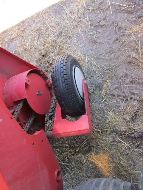 1649. 265-447. GEHL 2880 TWINE TIE ROUND BALER, MAKES 5 X 6 BALE, MONITOR,