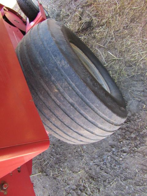 1649. 265-447. GEHL 2880 TWINE TIE ROUND BALER, MAKES 5 X 6 BALE, MONITOR,