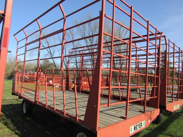 111. MEYERS 9 X 16 STEEL BALE THROW RACK ON KORY 6872 FOUR WHEEL WAGON, EXT