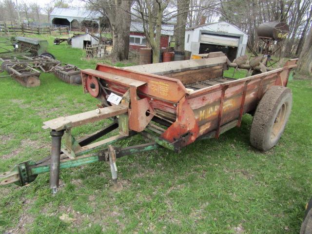 141. NICE MINNESOTA APPROX. 110 BUSHEL PTO MANURE SPREADER