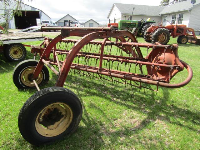 145. MASSEY FERGISON PARALLEL BAR RAKE