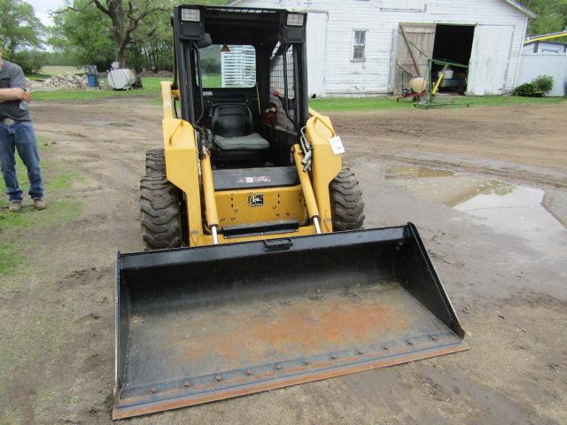 185. JOHN DEERE MODEL 6675 DIESEL SKID STEER LOADER, AUXILIARY HYD. OUTLETS