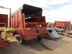 913. 338-813. H&S XL LOAD MASTER 14 FT. FORAGE BOX ON MN 10 TON 4 WHEEL WAG