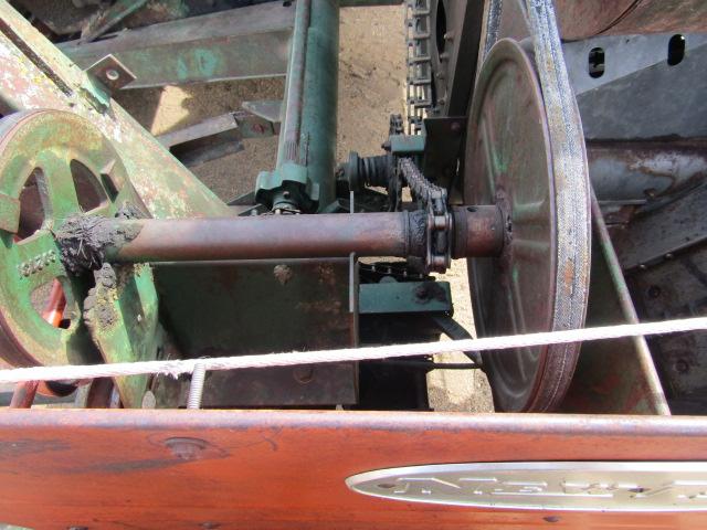 914. 327-823. NEW IDEA 325, TWO ROW 30 INCH CORN PICKER, TAX / SIGN ST3
