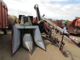 914. 327-823. NEW IDEA 325, TWO ROW 30 INCH CORN PICKER, TAX / SIGN ST3