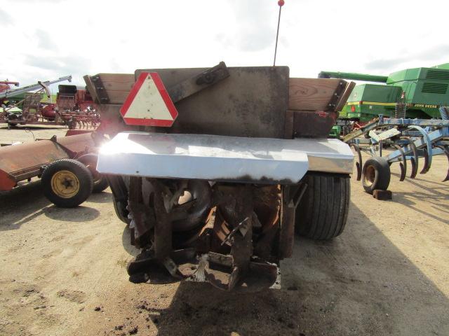 923. 348-872. MEYERS 3954 R SERIES LITTER SPREADER, VERTICAL BEATERS, TAX /